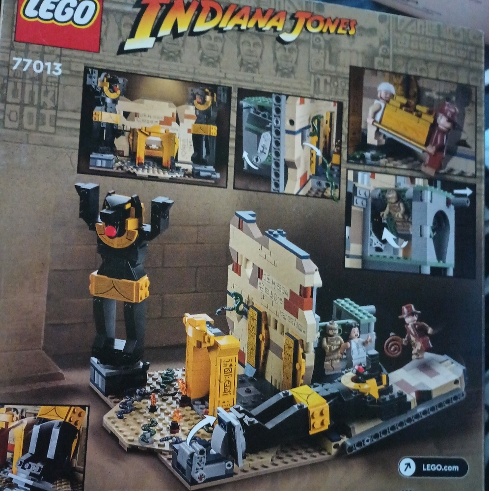 LEGO #77013 - Picture 2 of 2